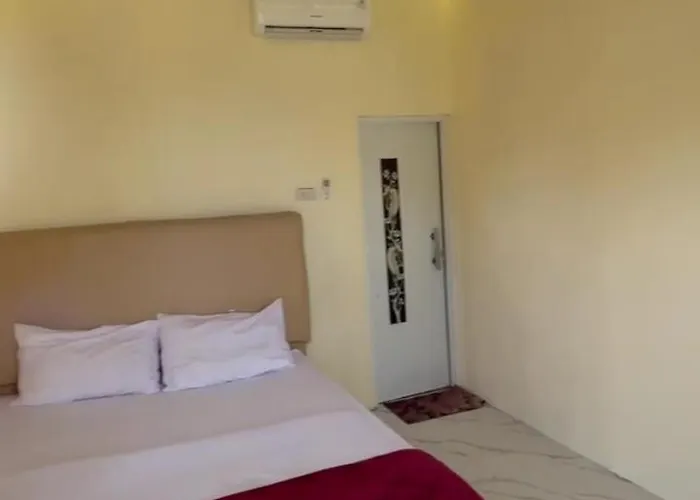 Dhik Villa Pantai Kasih