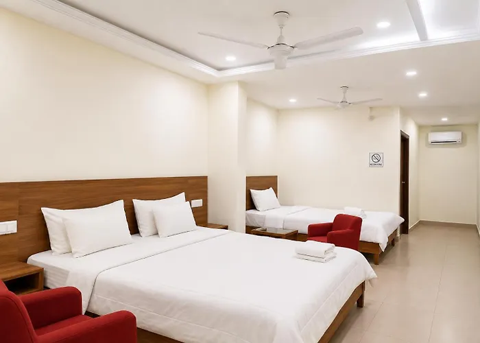 Hotel The Amrit