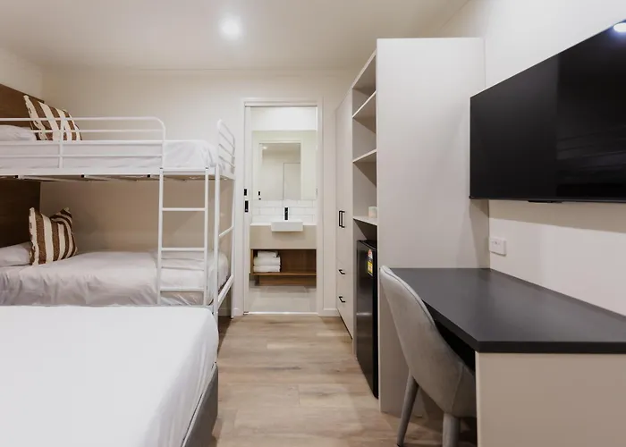 Coomera Lodge Hotel