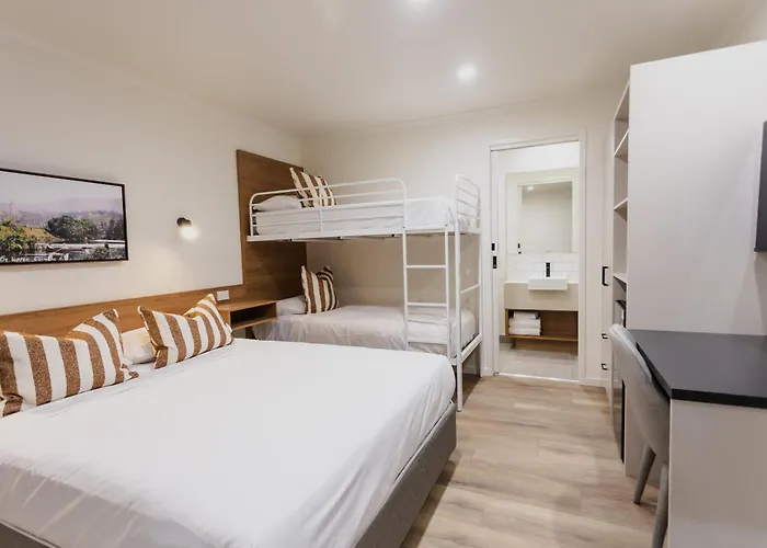 Coomera Lodge Hotel