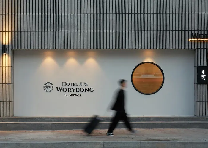 Wolyoung Hotel By NewCZ
