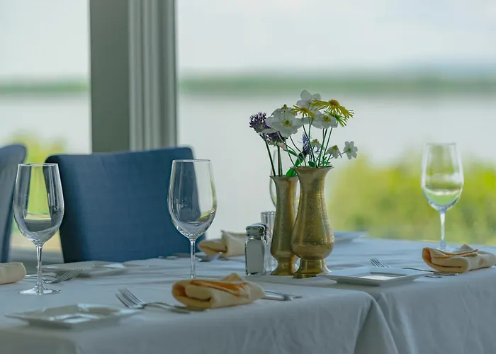 Shore Acres Inn And Restaurant
