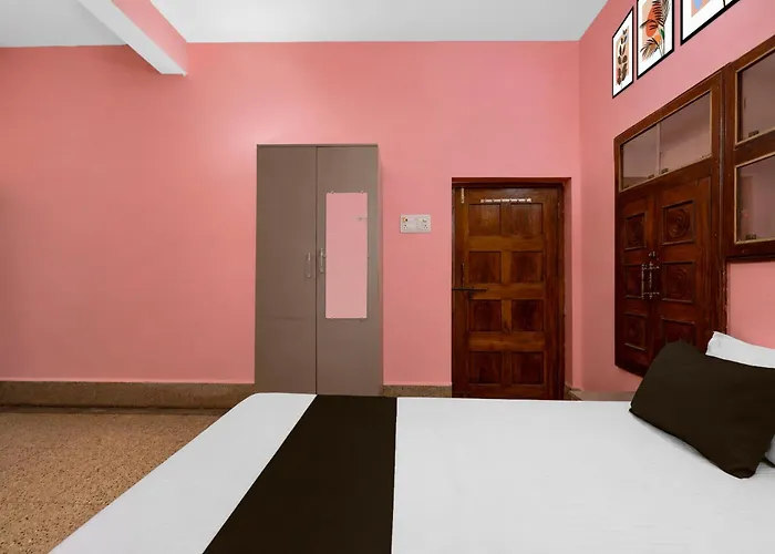 Spot On Khedia Inn