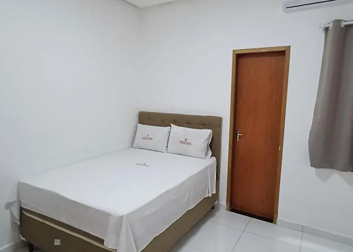 Hotel Satelite