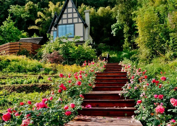 Ya'An Ten Miles Of Blossoms - Wild Rose Hot Spring Village