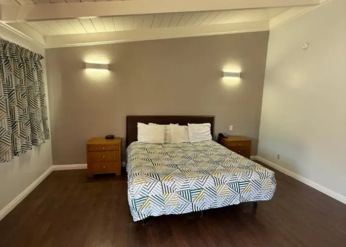 Oroville Value Suites