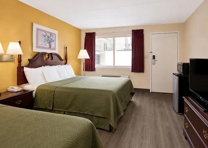 Lincoln Way Inn