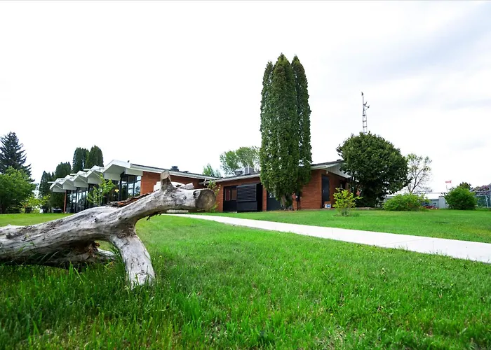 Nekinan Lodge