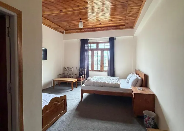 Kehkishan Hotel & Resort Shogran