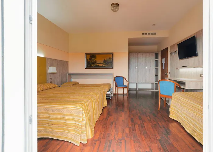 Hotel Tirreno