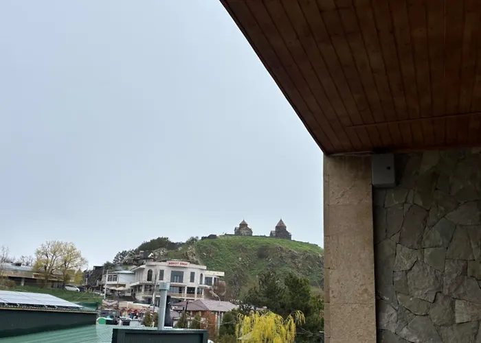 Kambuz Hotel Sevan