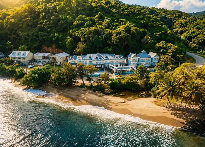 Manta Lodge & Dive Centre