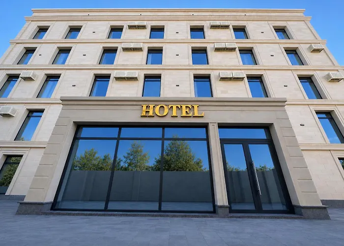 Delmont Hotel