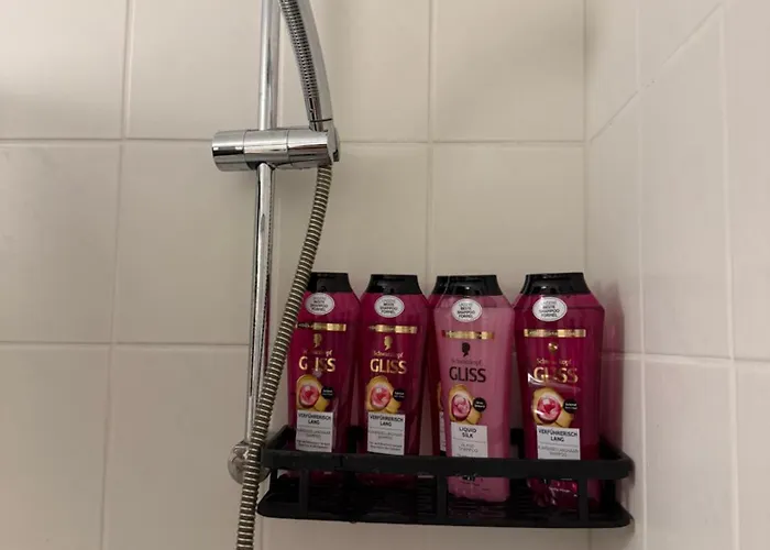 Modernes gemütliches Studio Zimmer