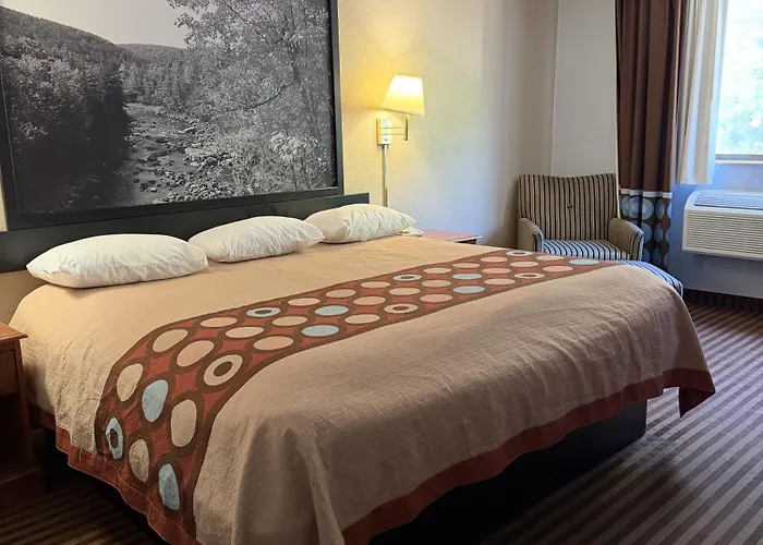 Lavale Inn Cumberland Area