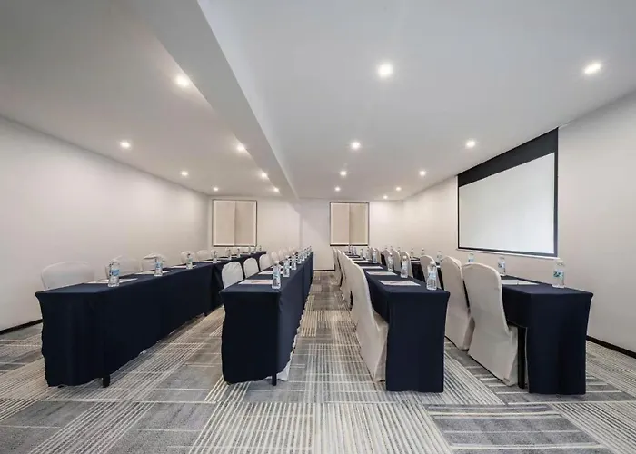 Tuke Light Hotel Jiuzhaigou 途客轻居酒店九寨沟店