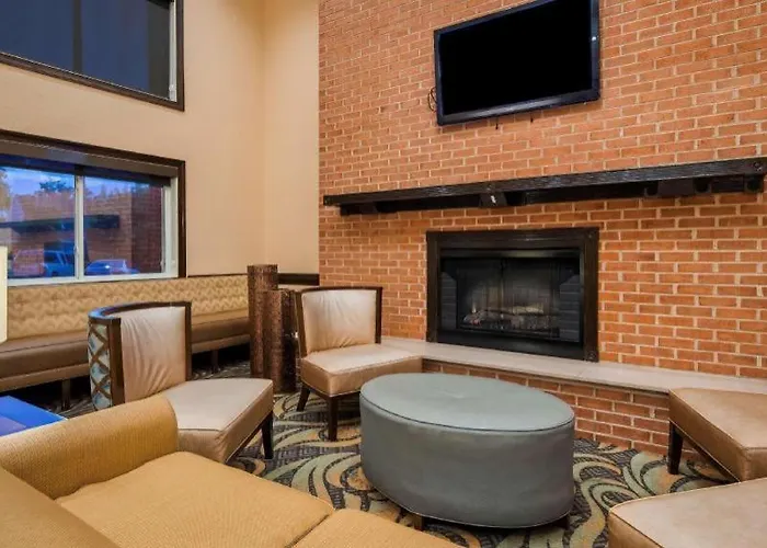 Best Western Plus Newark/Christiana Inn