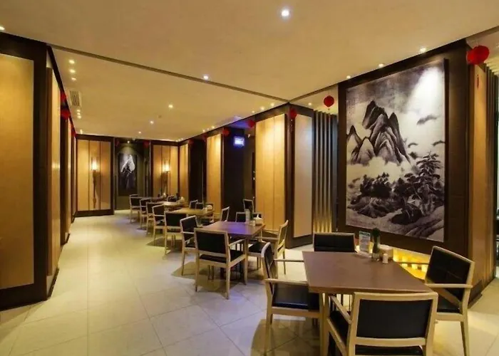 Jinjiang Inn Beihai Beibuwan Square Branch