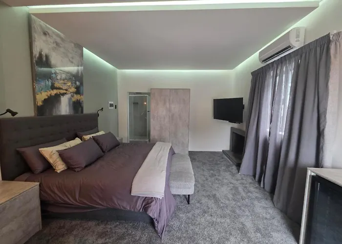 Terra Nova Suites And Spa Bnb