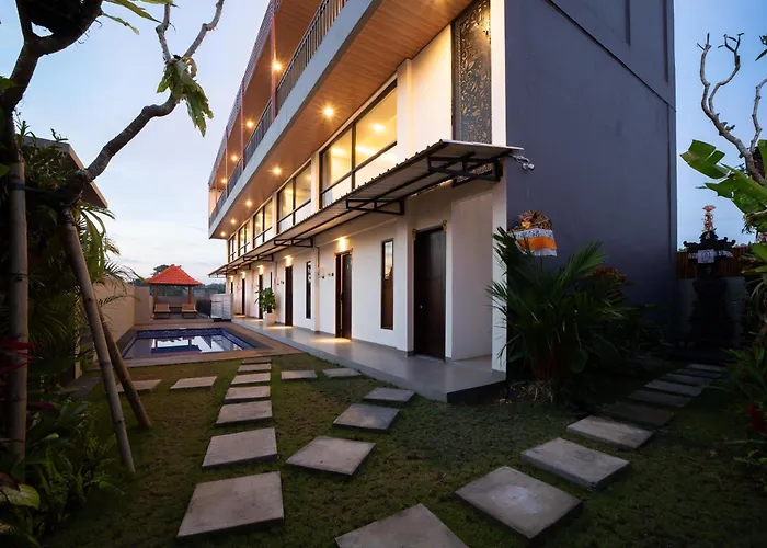 Lunaire Guest House