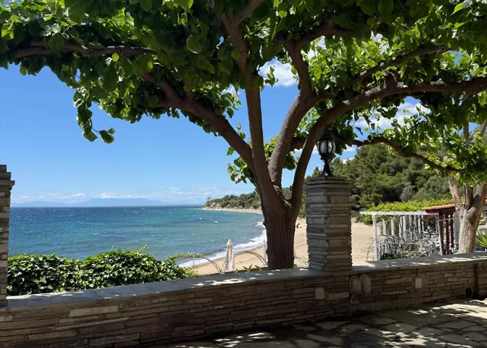 Everblue Suites - Halkidiki Beachfront