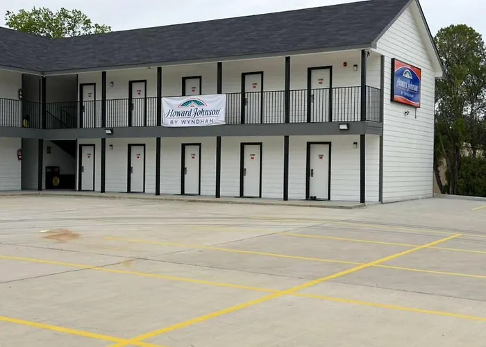 Howard Johnson By Wyndham Hillsboro Tx