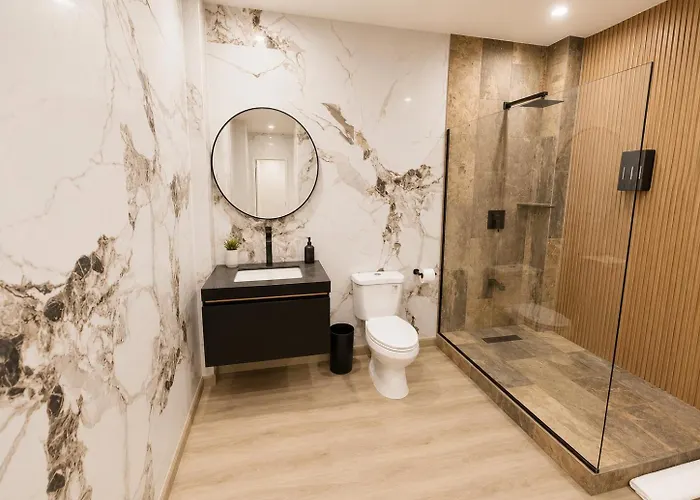 The Hive Boutique Hotel Pool Suite 108