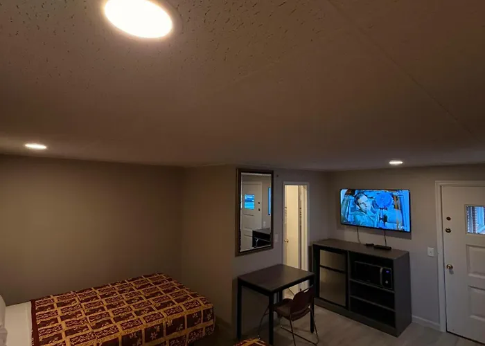 Patio Court Motel
