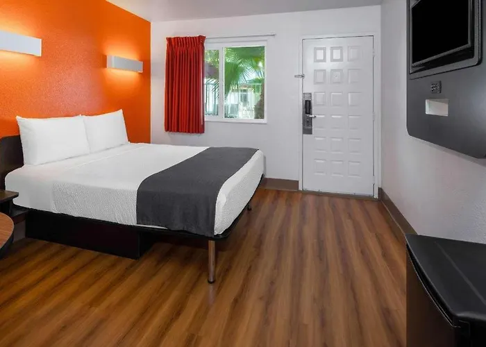 Motel 6 Carpinteria, Ca - Santa Barbara - South