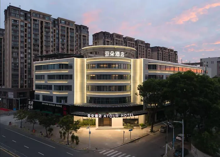 Shantou Railway Station Huangshan Road Atour Hotel