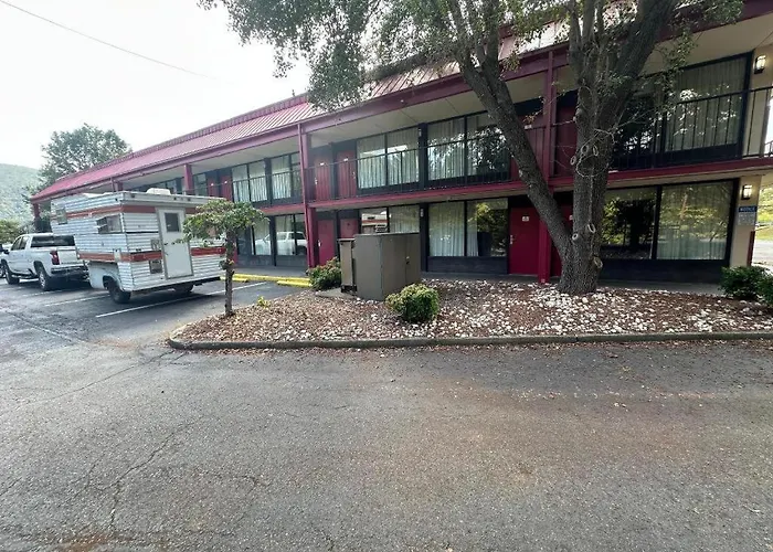 Hotel Red Rose
