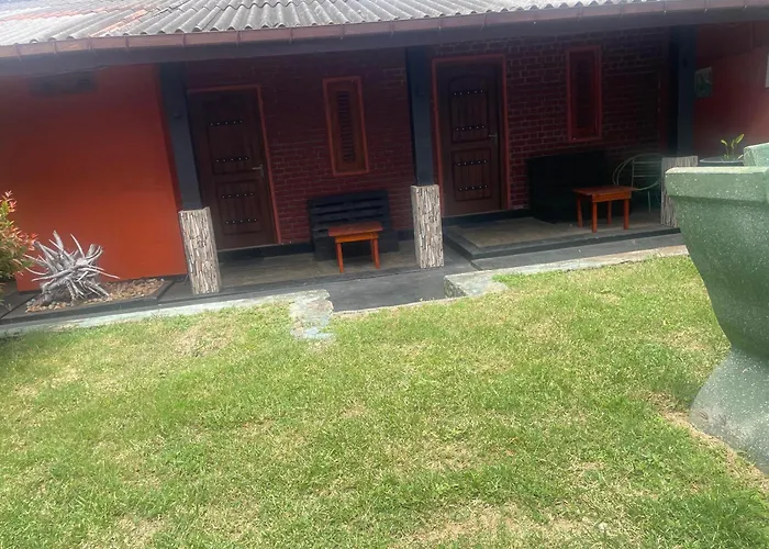 Huzaima Restaurant & Guest