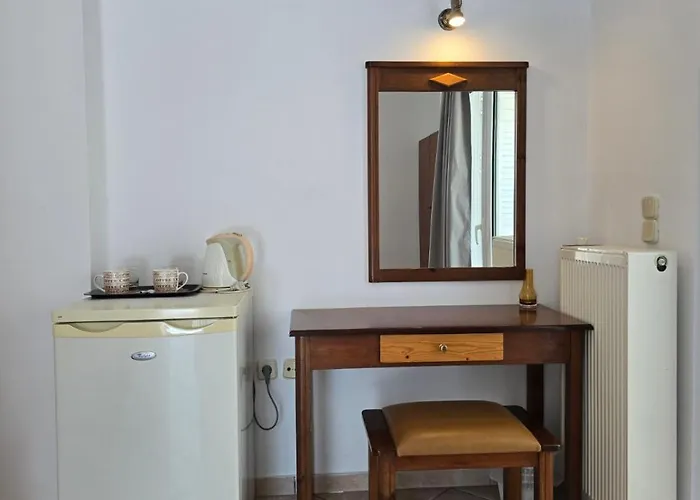 Gabi Rooms In Sougia