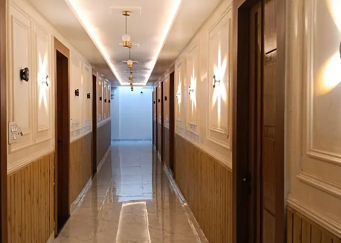 Hotel Rajveer