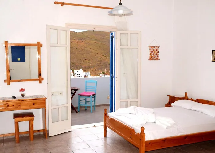 Litsas Studios Kythnos