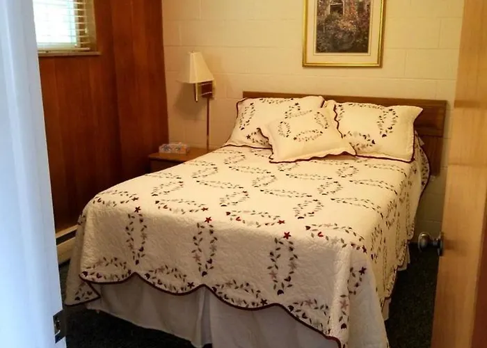 Belaire Motel