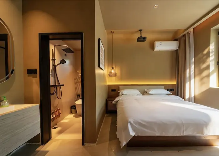 Qinshine Desert Retreat