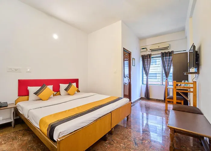 Itsy Hotels R S Bhavan, 2 Km From Mit Gate