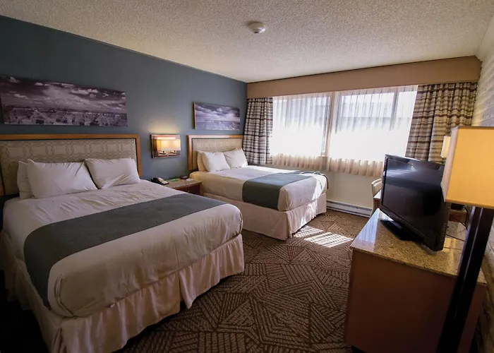 Thunderbird Lodge - Inside The Park