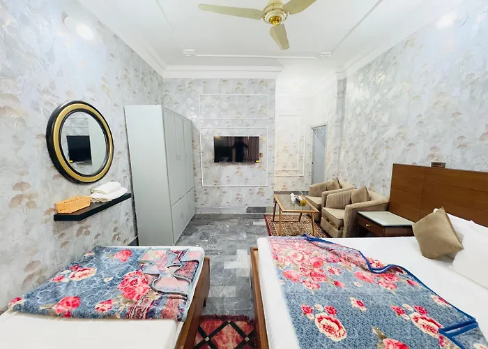Unique Hotel Multan