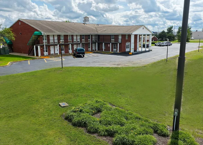 Economy Inn & Suites