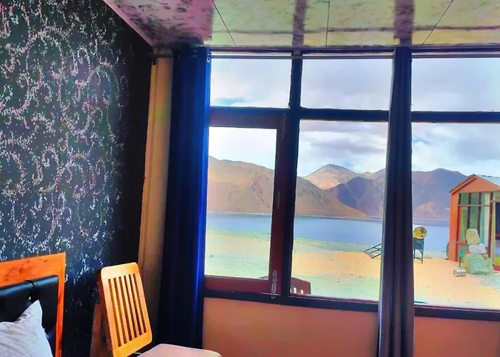 Khayoul Cottage