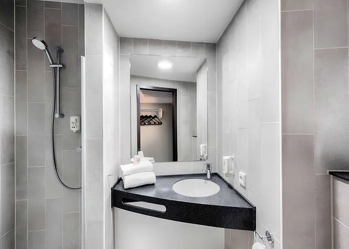B&B HOTEL Fürth-Hardhöhe
