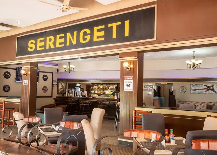 Zambezi Junction Lodge&Serengeti Restaurant