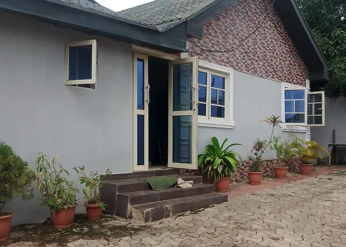 Extramile Hotel And Lounge