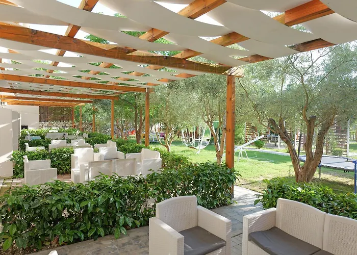 Dolanit Hotels Lalez