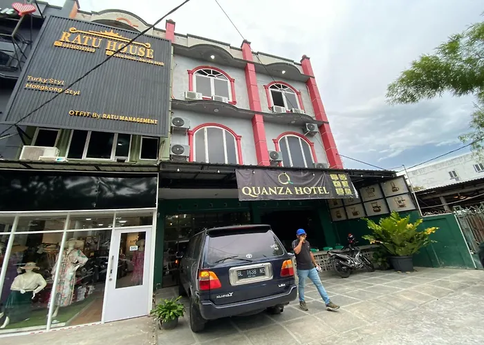Collection O Near Masjid Raya Baiturrahman Formerly Quanza Hotel