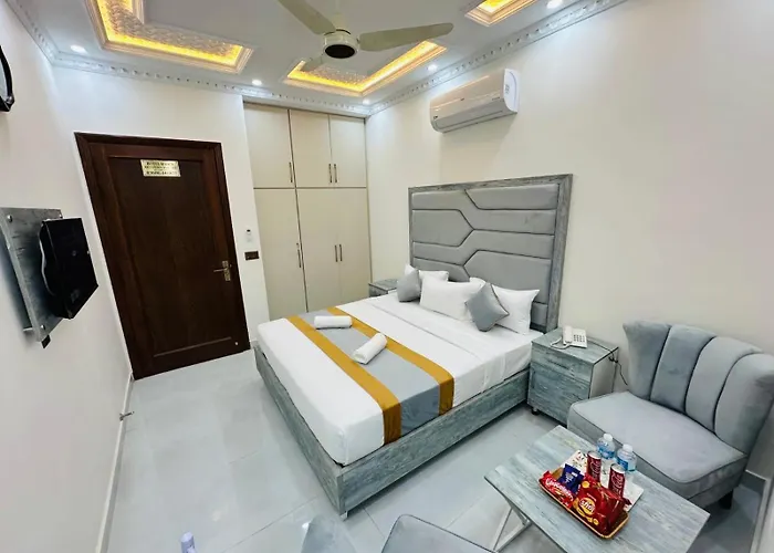Go 001 Hotel Lahore