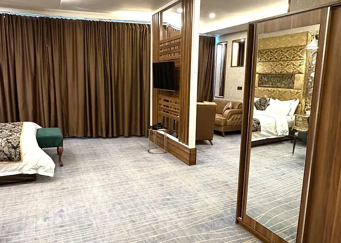 Bloom Hotel