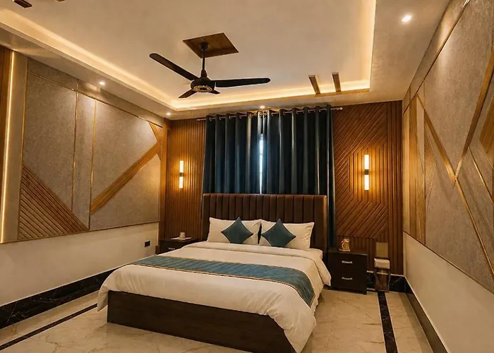 Palace Continental Hotel Malam Jabba